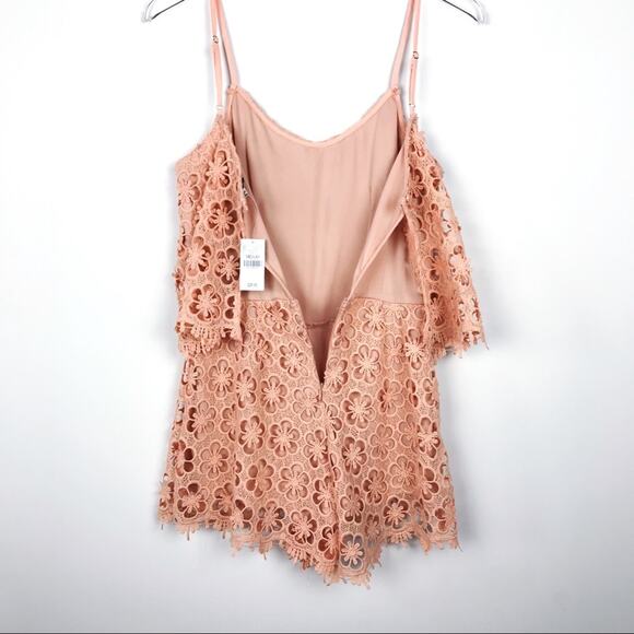 NWT Wet Seal Eyelet Romper Sz M - Picture 3 of 8